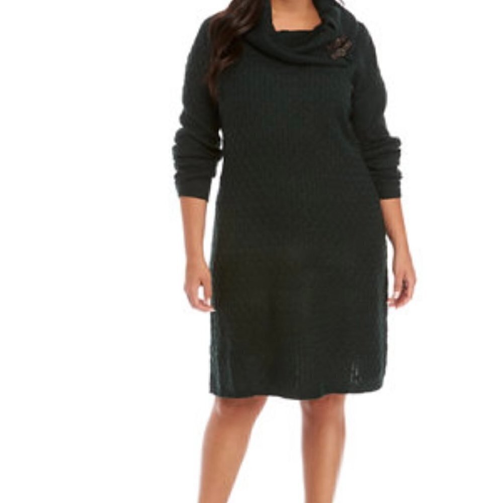 Sandra Darren Green Pullover Wide Turtleneck Sweater Dress